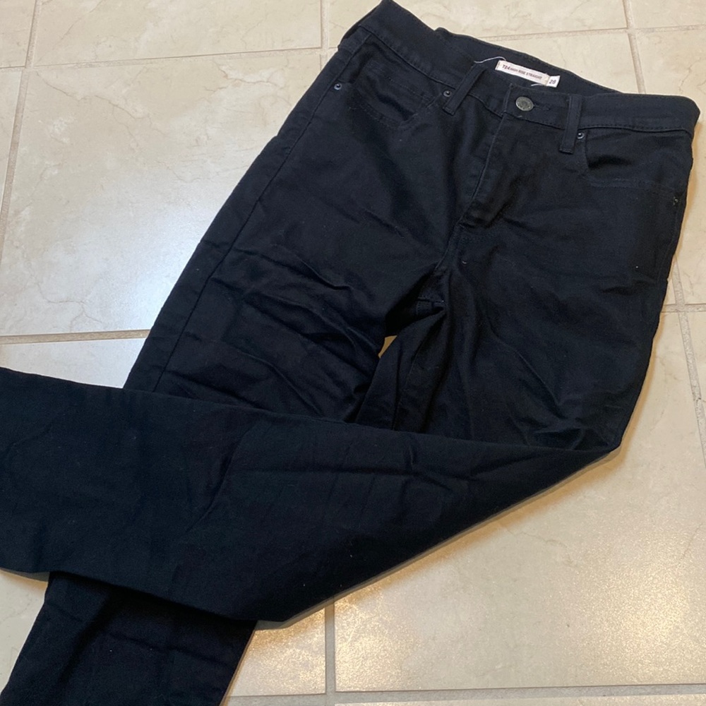 Levi’s 724 High Rise Straight Pants, size 28